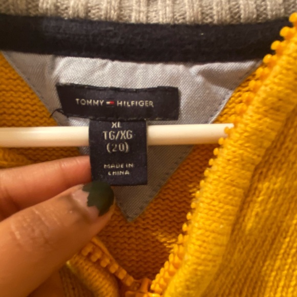 Sweater - Picture 2 of 4